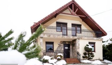 dom wolnostojący, 7 pokoi Pewel Mała, ul. Świerkowa