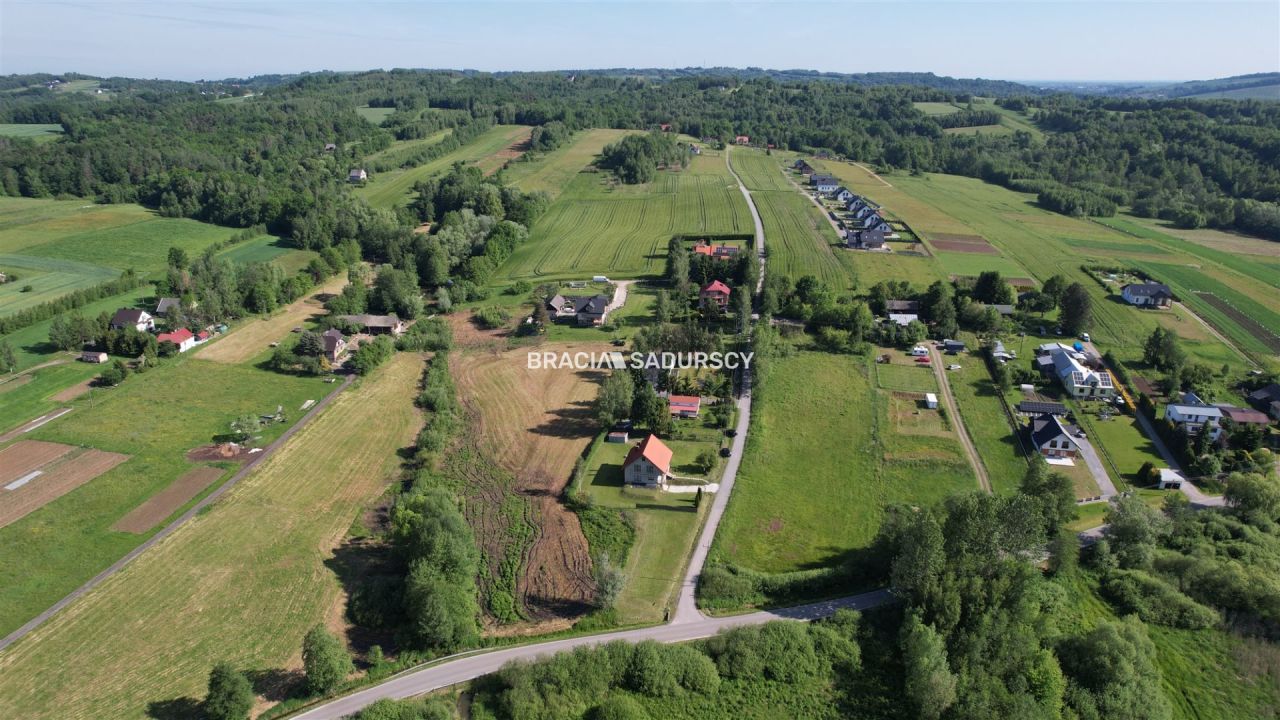 dom wolnostojący, 5 pokoi Poręba Spytkowska, ul. Graniczna. Zdjęcie 2