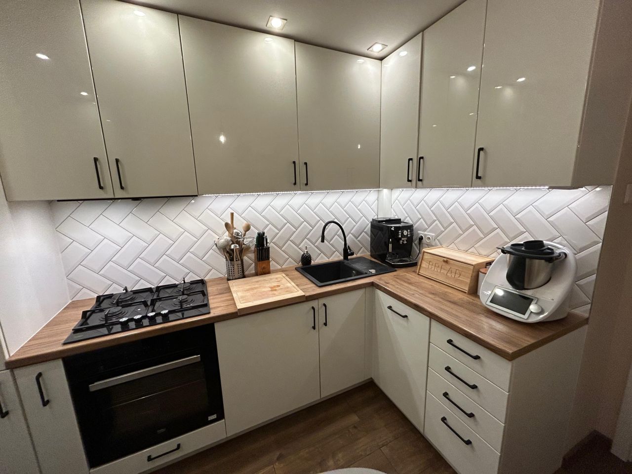 Mieszkanie 3-pokojowe Poznań Winogrady, os. Pod Lipami. Zdjęcie 15