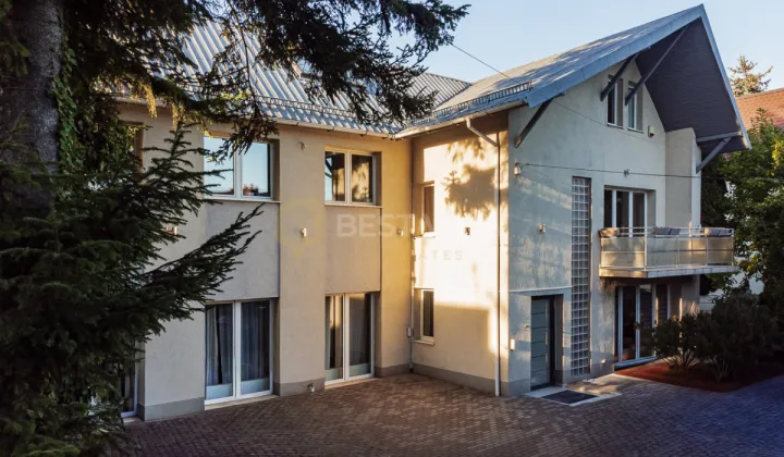 dom wolnostojący, 8 pokoi Warszawa Ursus, ul. Słupska