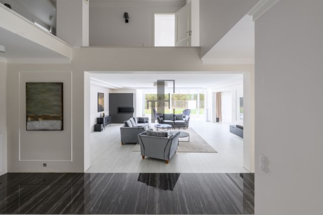 dom wolnostojący, 10 pokoi Famułki Brochowskie. Zdjęcie 5