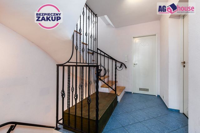 dom szeregowy, 8 pokoi Gdańsk Orunia, ul. Jana Czirenberga. Zdjęcie 19