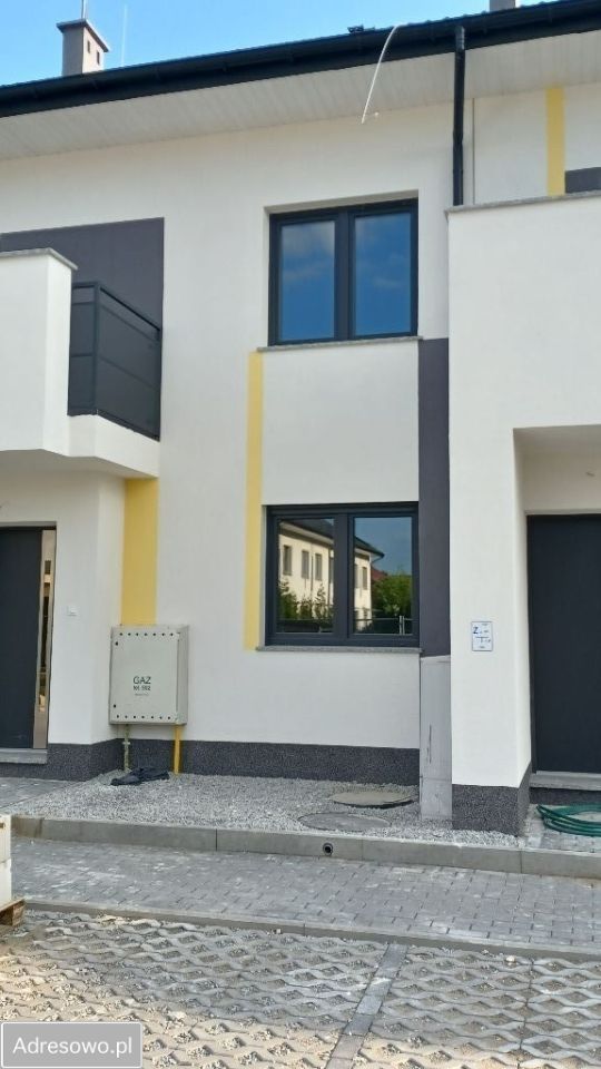 Mieszkanie 3-pokojowe Wrocław Psie Pole, ul. Kowieńska. Zdjęcie 2