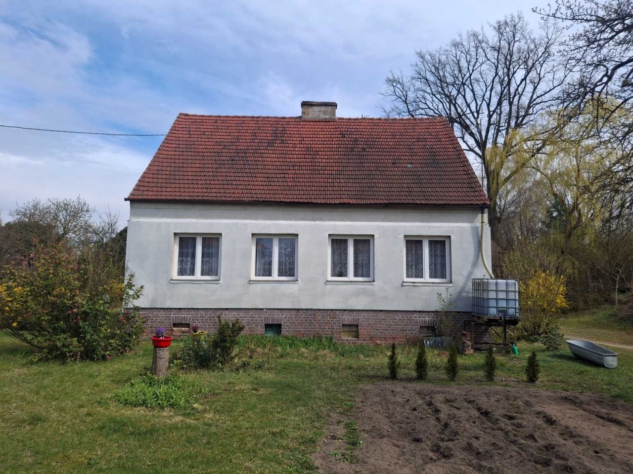 dom wolnostojący, 3 pokoje Ciemnice. Zdjęcie 1