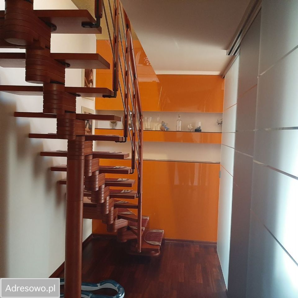 dom wolnostojący, 3 pokoje Murowaniec. Zdjęcie 5