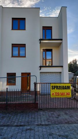 dom szeregowy, 6 pokoi Środa Wielkopolska, ul. Aleksandra Kamińskiego. Zdjęcie 1