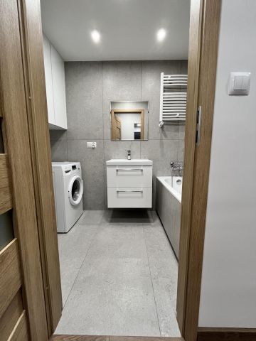 Mieszkanie 3-pokojowe Oleśnica Centrum, Ignacego Daszyńskiego. Zdjęcie 11