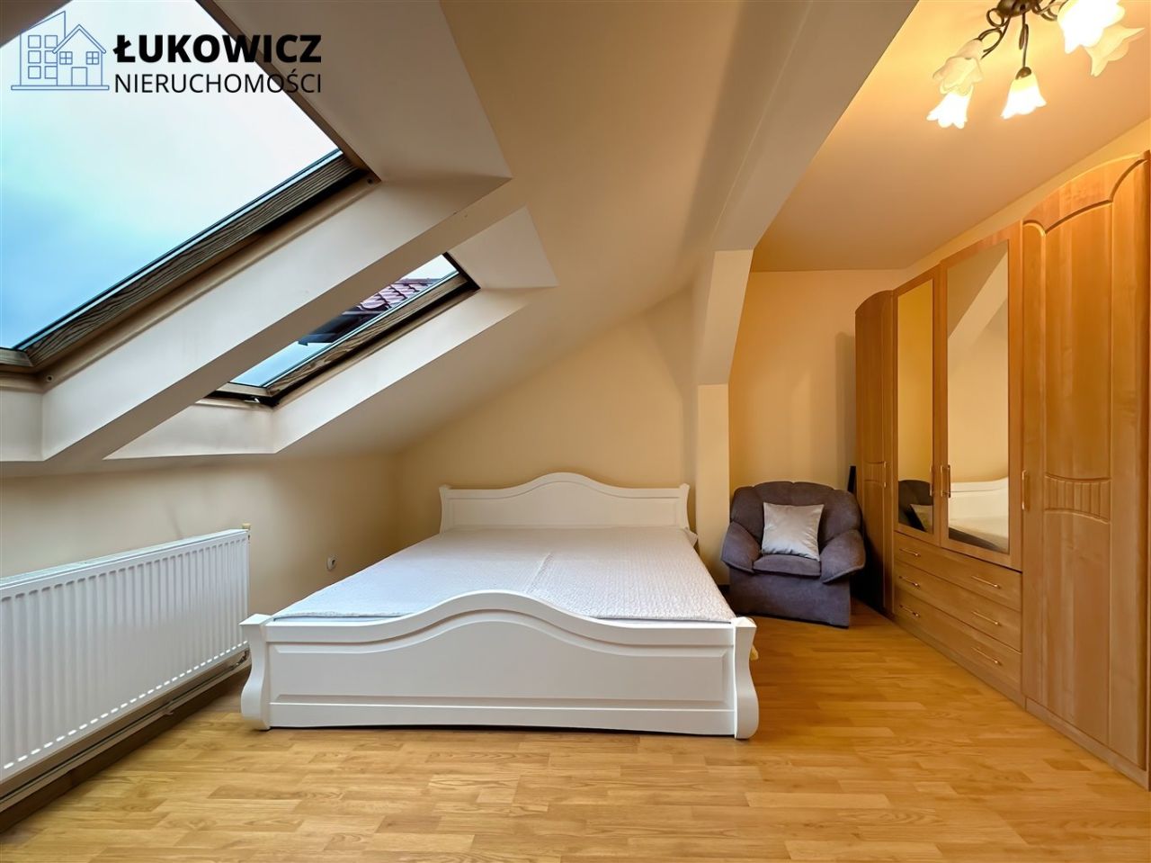 Mieszkanie 5-pokojowe Bielsko-Biała Komorowice Krakowskie. Zdjęcie 1