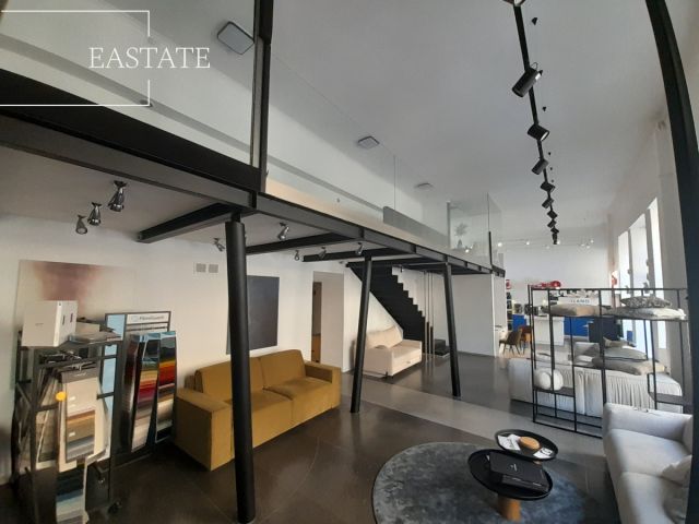 Lokal Warszawa Wola, al. "Solidarności". Zdjęcie 4