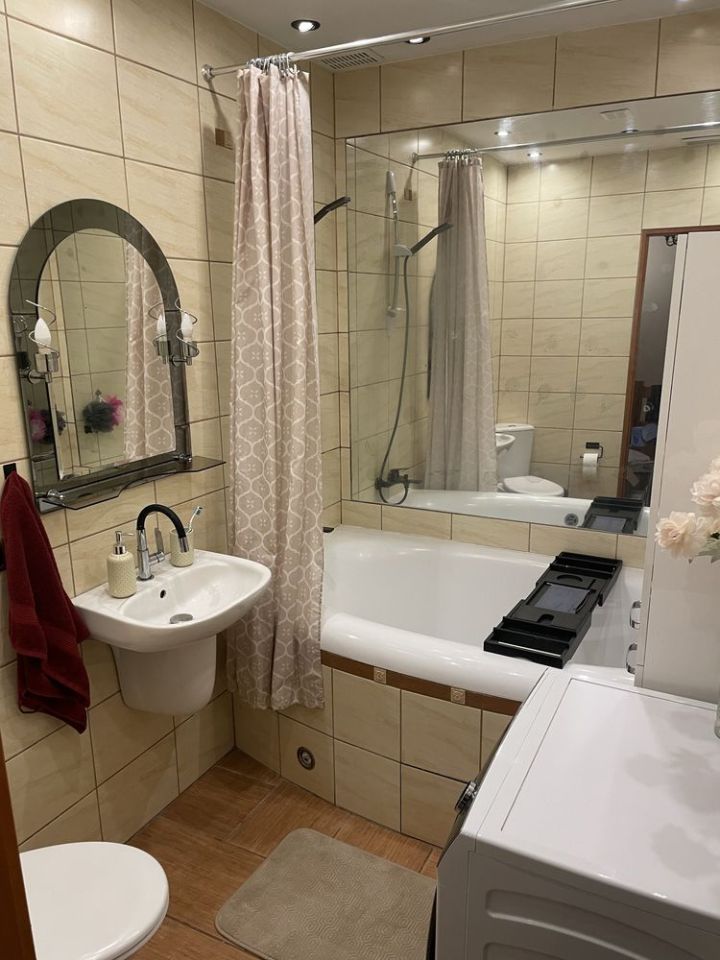 Mieszkanie 4-pokojowe Marki. Zdjęcie 5