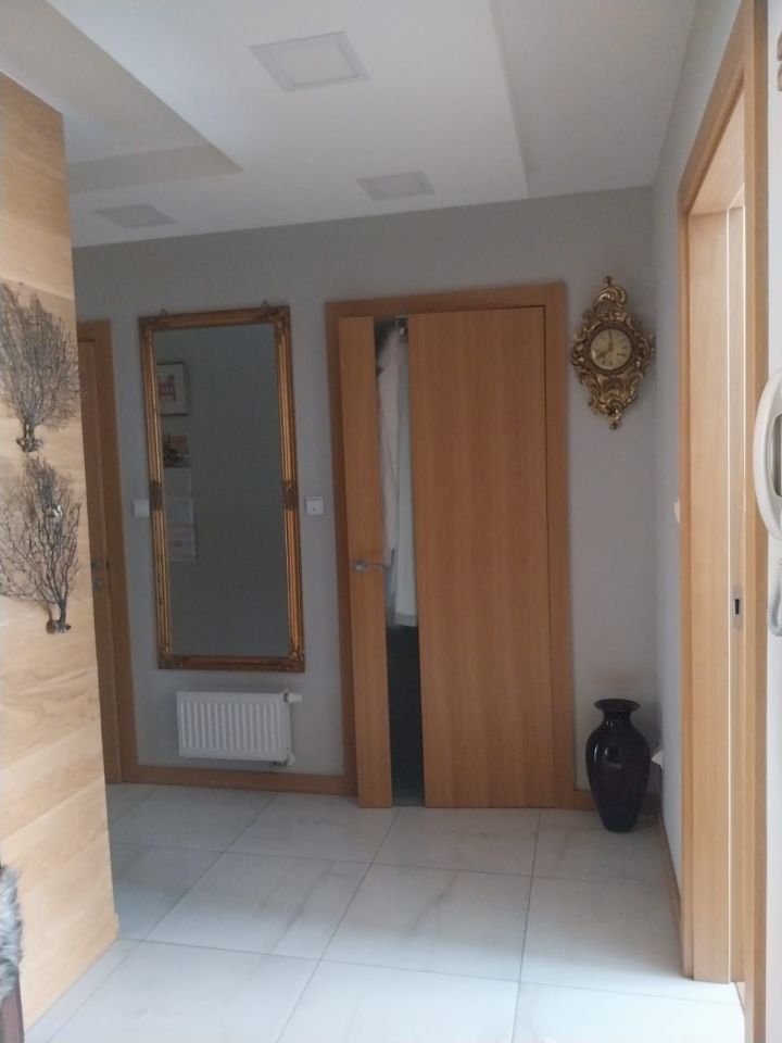 Mieszkanie 4-pokojowe Kielce, ul. Starowapiennikowa. Zdjęcie 2