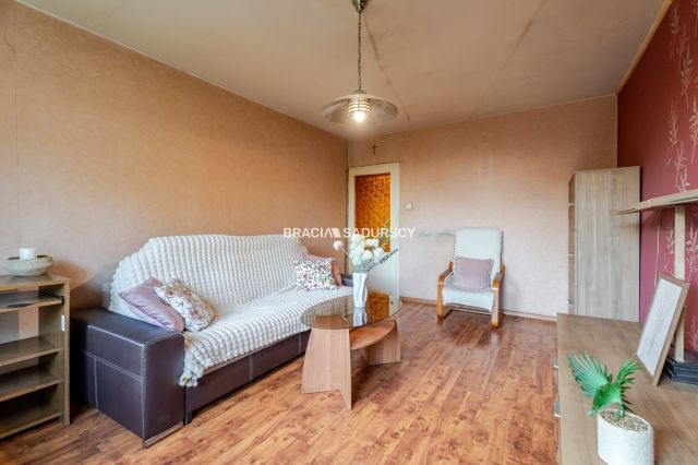 Mieszkanie 3-pokojowe Kraków Mistrzejowice, os. Tysiąclecia. Zdjęcie 1