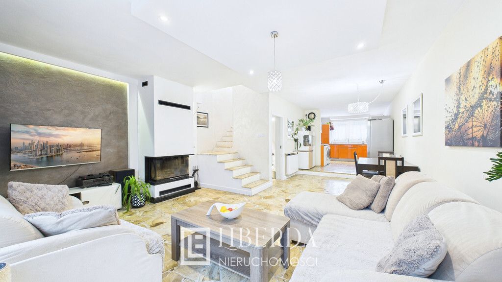 dom szeregowy, 4 pokoje Lublin Dziesiąta, ul. Jana Pocka. Zdjęcie 1