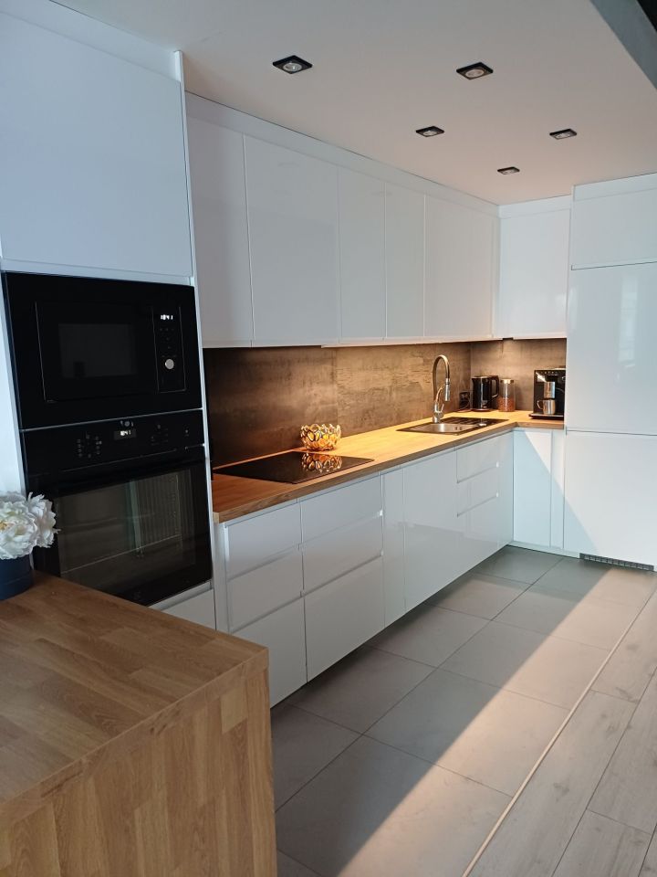 Mieszkanie 3-pokojowe Lesznowola. Zdjęcie 6