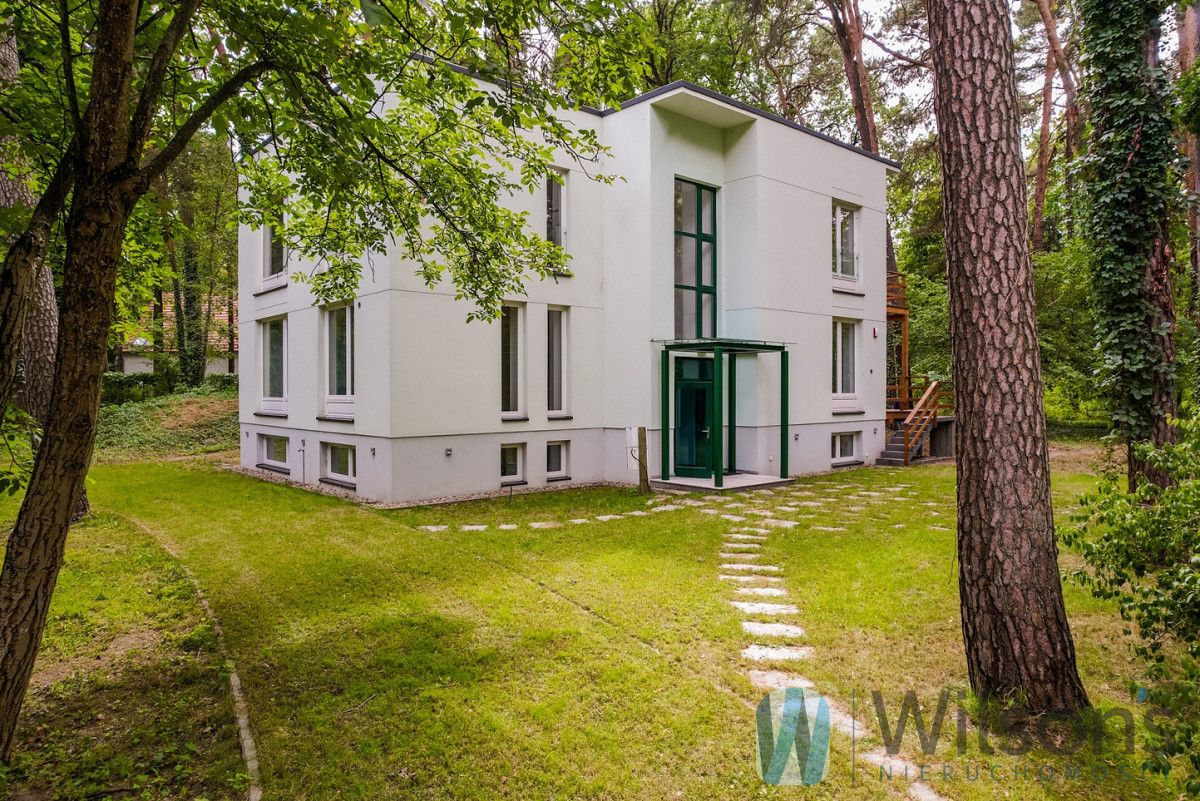 dom wolnostojący, 11 pokoi Podkowa Leśna, ul. Bukowa. Zdjęcie 24