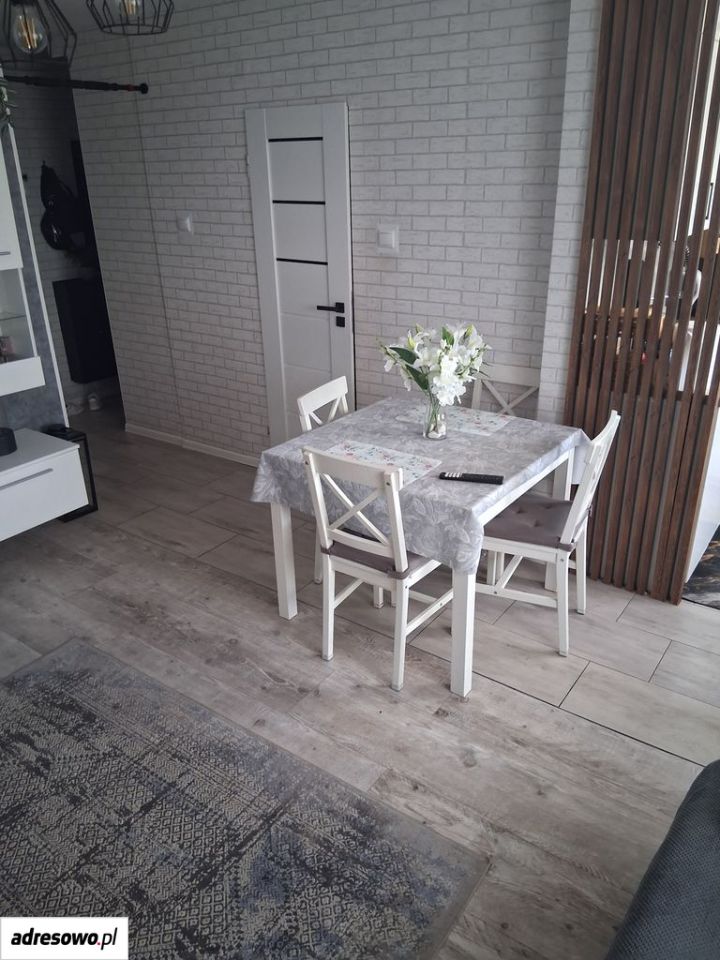 Mieszkanie 3-pokojowe Skierniewice, ul. Cypriana Kamila Norwida. Zdjęcie 2