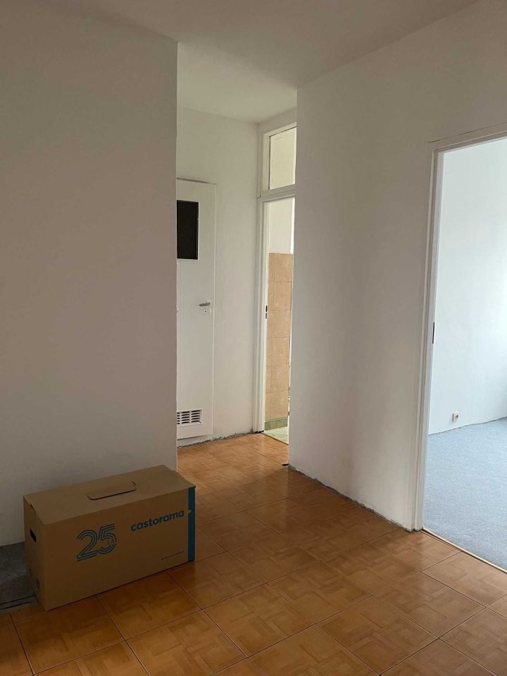 Mieszkanie 3-pokojowe Kalisz, ul. Adama Asnyka. Zdjęcie 2