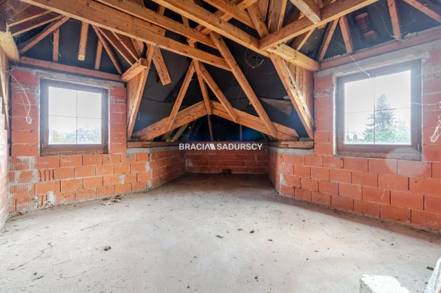 dom wolnostojący, 7 pokoi Śledziejowice. Zdjęcie 17