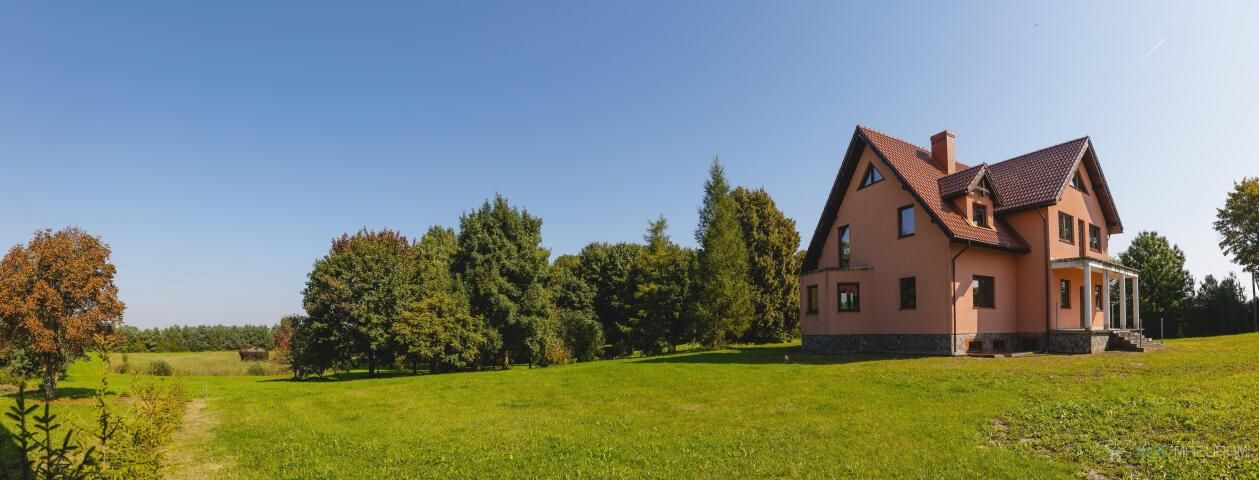 dom wolnostojący, 6 pokoi Czerwony Dwór. Zdjęcie 1