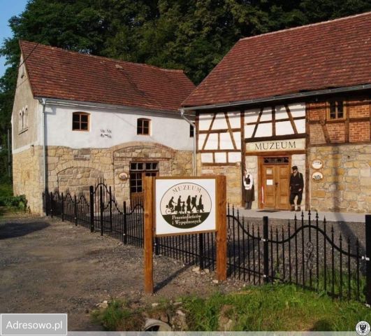 Nieruchomość komercyjna Pławna Górna. Zdjęcie 1