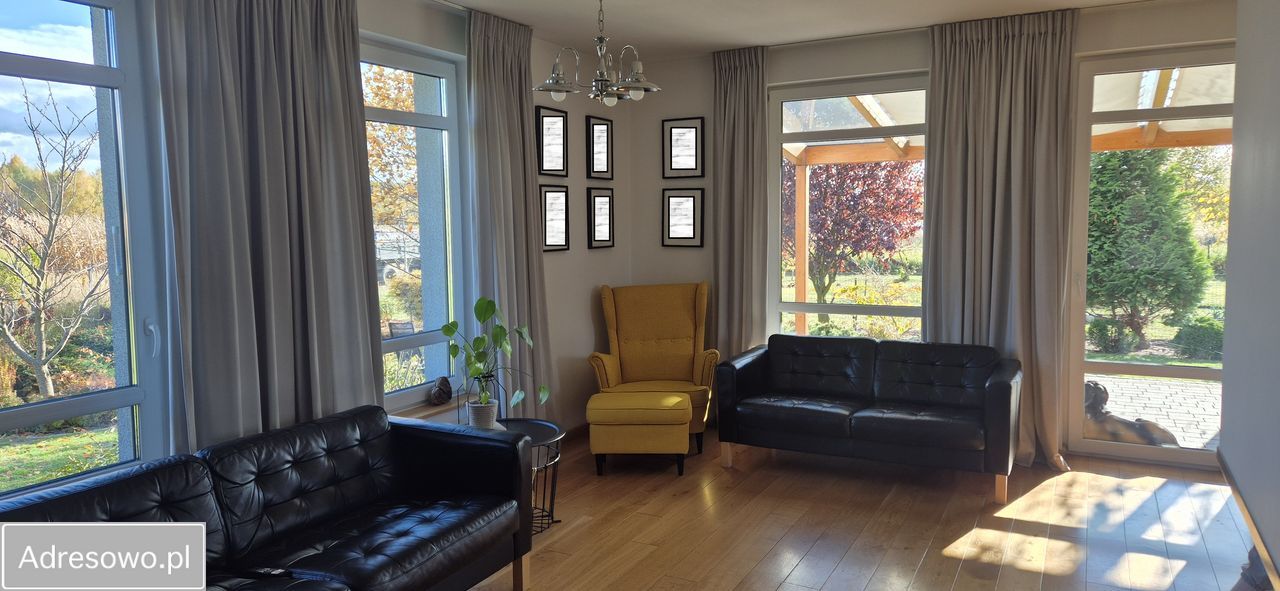 dom wolnostojący, 5 pokoi Oleśniczka. Zdjęcie 4