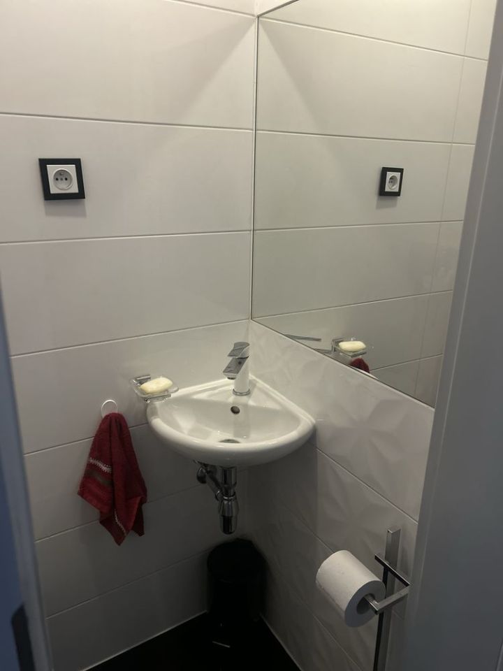 Mieszkanie 3-pokojowe Leśna, ul. Baworowo. Zdjęcie 3