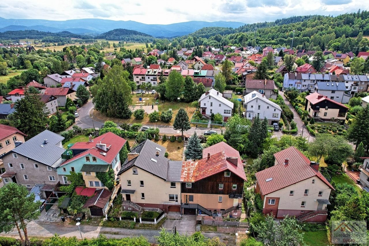 bliźniak, 11 pokoi Jelenia Góra Czarne, ul. Okrężna. Zdjęcie 5