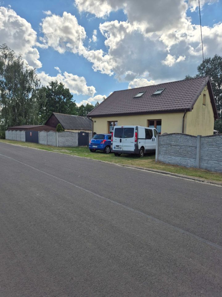 dom wolnostojący Augustynów. Zdjęcie 2