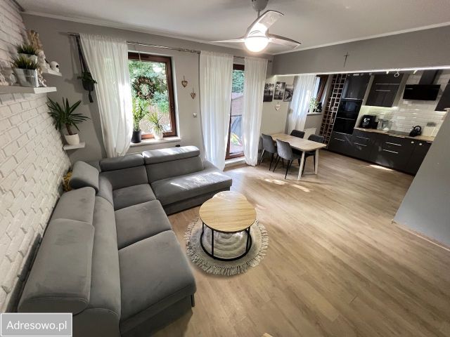 Mieszkanie 3-pokojowe Warszawa Wawer, ul. Pod Brzozami. Zdjęcie 1