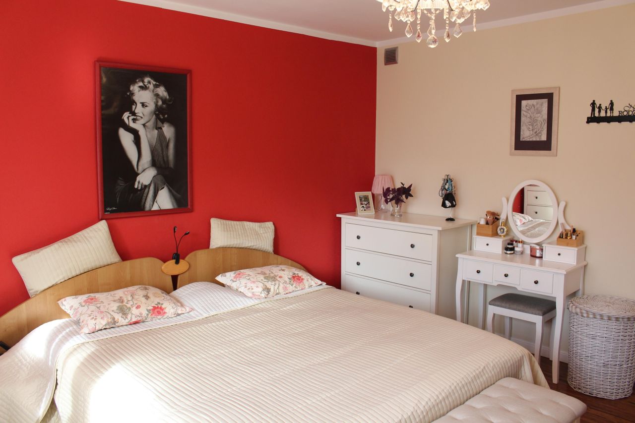 dom wolnostojący, 6 pokoi Kiełczów, ul. Sportowa. Zdjęcie 15