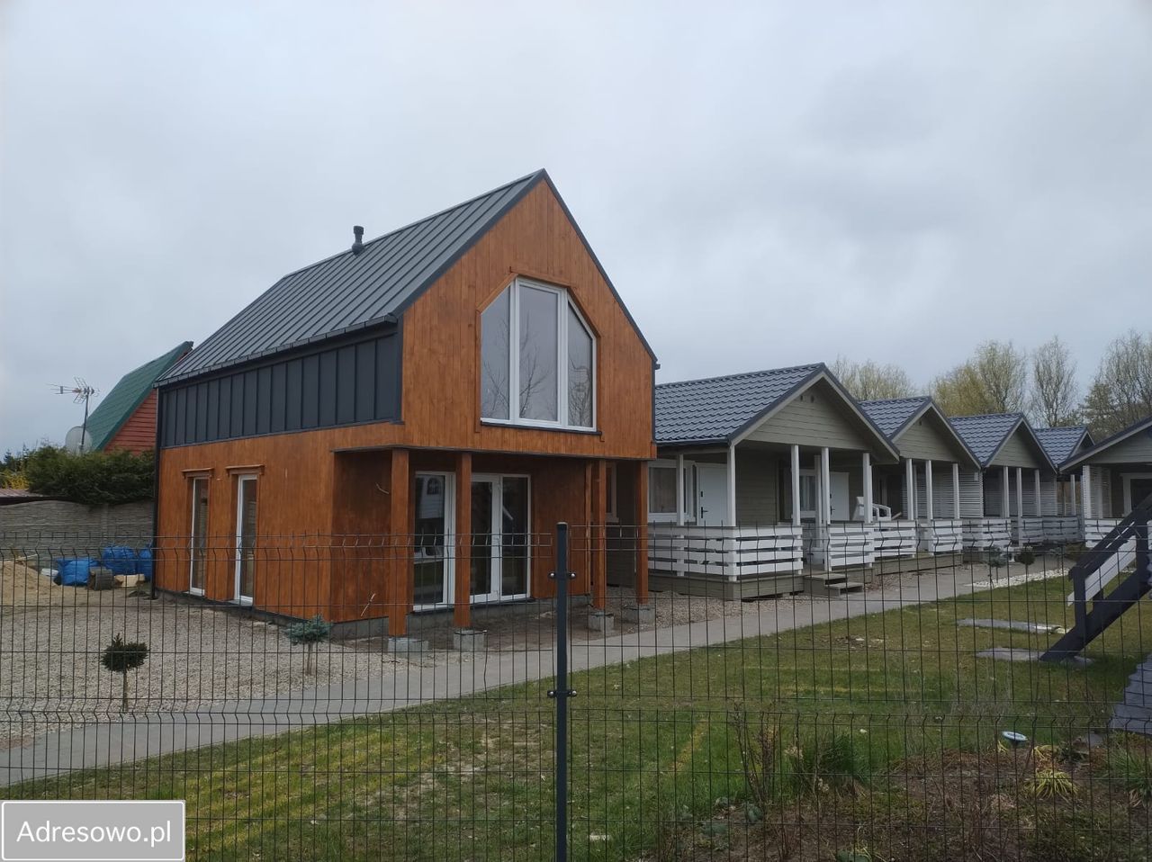 dom letniskowy, 10 pokoi Dąbki, ul. Osiedlowa