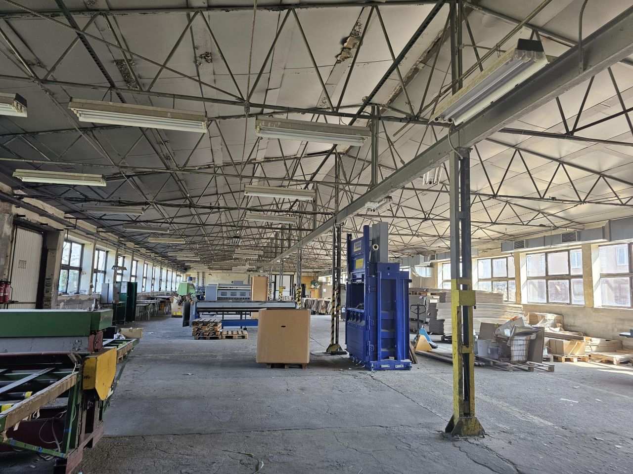 Hala/magazyn Drezdenko, ul. Aleja Piastów. Zdjęcie 9