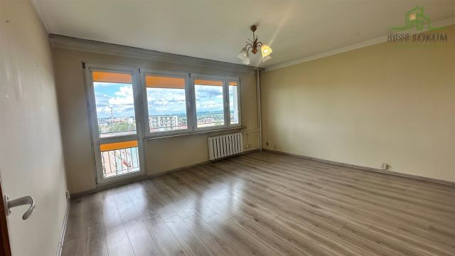 Mieszkanie 3-pokojowe Kielce, os. Na Stoku. Zdjęcie 1