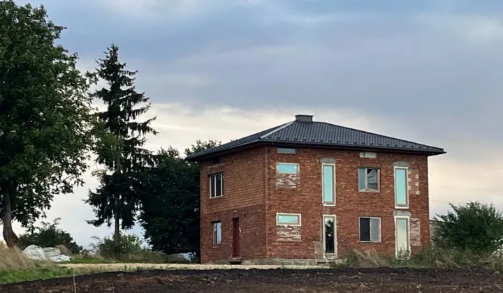 dom wolnostojący Miechów
