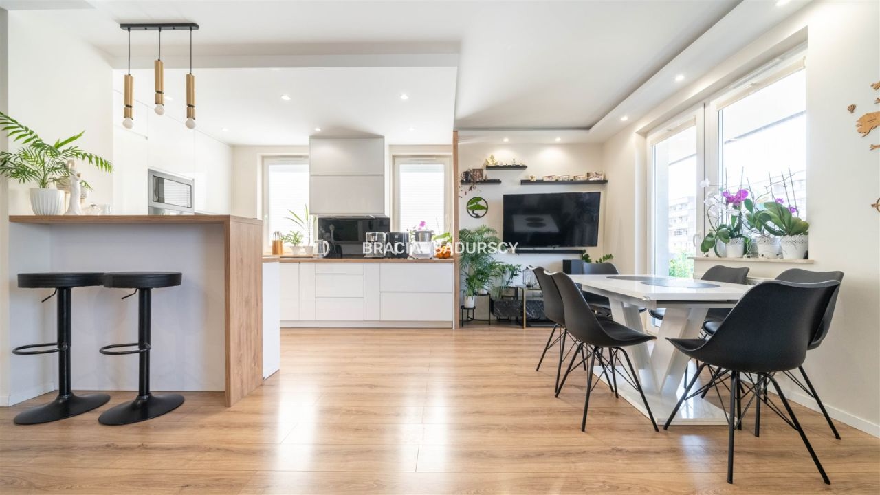 Mieszkanie 3-pokojowe Kraków Mistrzejowice, os. Piastów. Zdjęcie 4