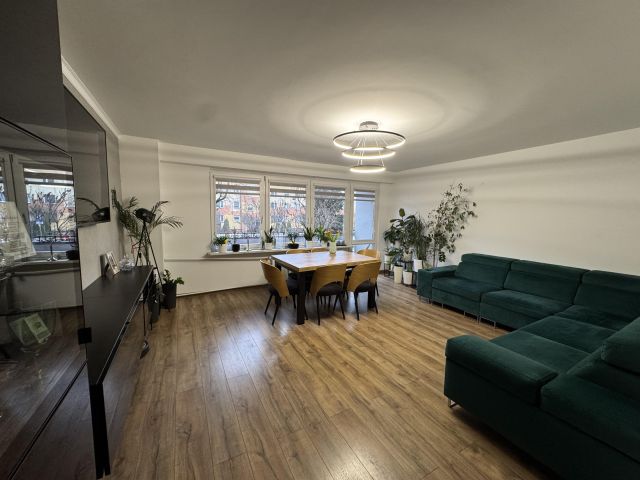 Mieszkanie 3-pokojowe Bełchatów Binków, ul. Witolda Budryka. Zdjęcie 1