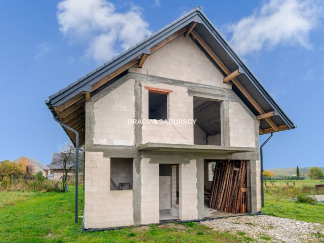 dom wolnostojący, 4 pokoje Bębło, ul. Lasek. Zdjęcie 1