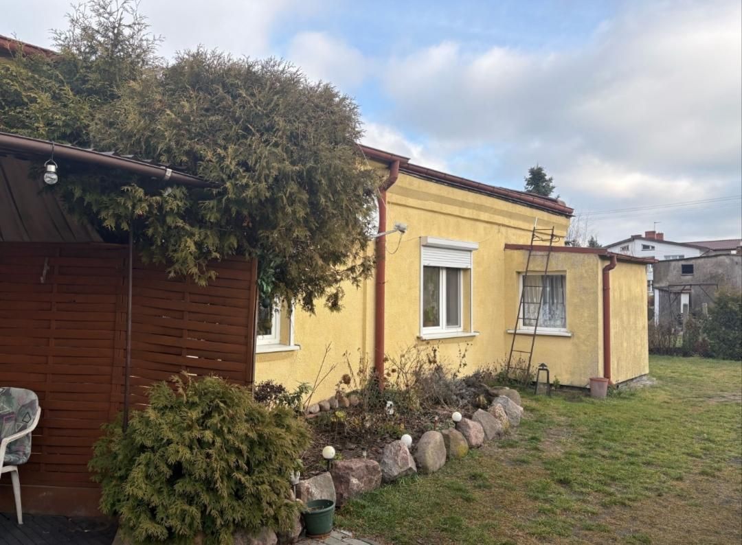 dom wolnostojący Florek, Sprzedam dom wolnostojący z działką - os. Dybów, ulica Zimowa. Zdjęcie 1