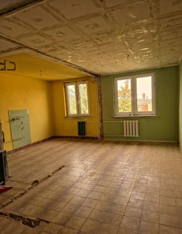 Mieszkanie 3-pokojowe Wałbrzych Biały Kamień, ul. Ireny Grabowskiej. Zdjęcie 1