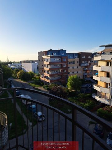 Mieszkanie 3-pokojowe Wrocław, ul. Róży Wiatrów. Zdjęcie 2