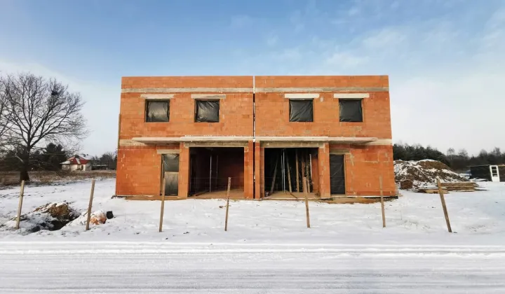 dom szeregowy, 5 pokoi Chorzenice, ul. Nowa