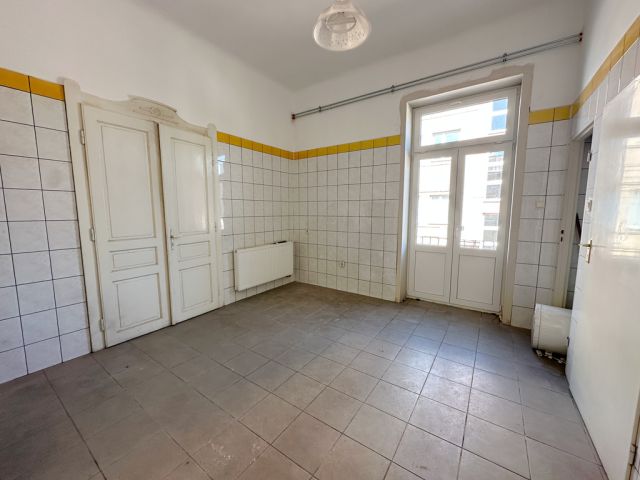 Mieszkanie 5-pokojowe Dębica, rynek Rynek. Zdjęcie 3