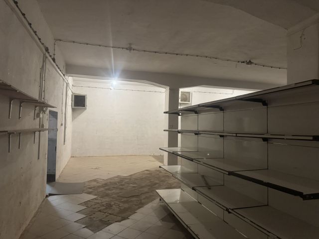 Hala/magazyn Warszawa Kamionek. Zdjęcie 9