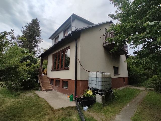 dom wolnostojący, 5 pokoi Zalesice. Zdjęcie 1