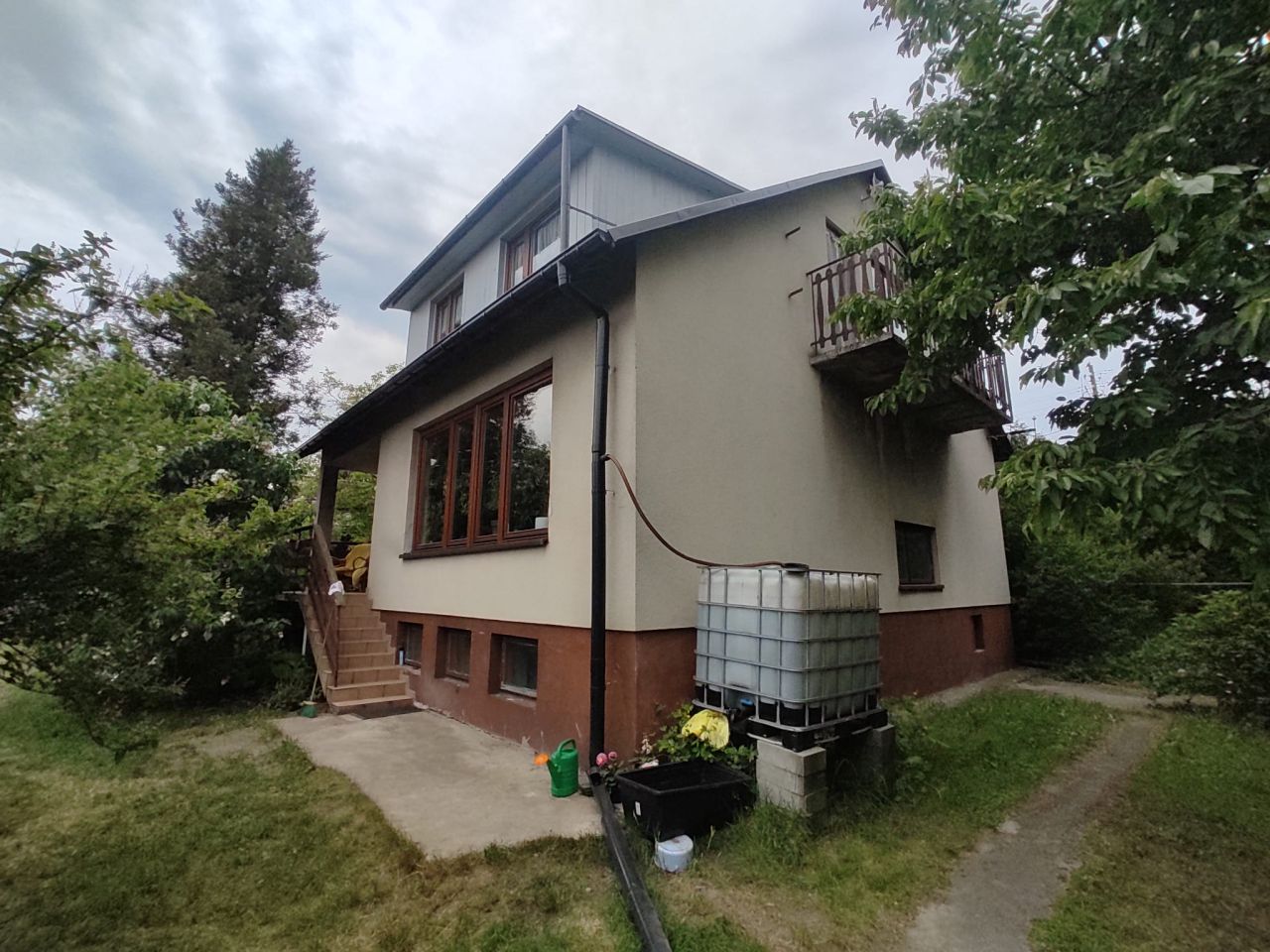 dom wolnostojący, 5 pokoi Zalesice. Zdjęcie 1