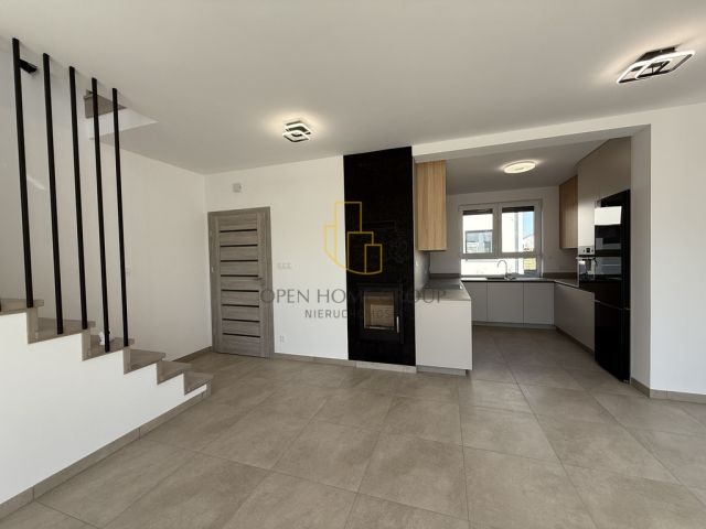 dom szeregowy, 5 pokoi Wrocław. Zdjęcie 3