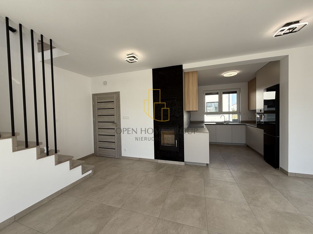 dom szeregowy, 5 pokoi Wrocław. Zdjęcie 3