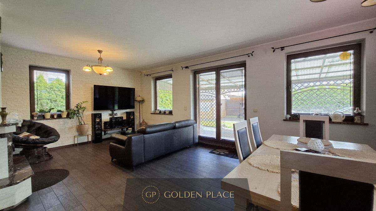 dom wolnostojący, 5 pokoi Bolszewo, ul. kard. Stefana Wyszyńskiego. Zdjęcie 2