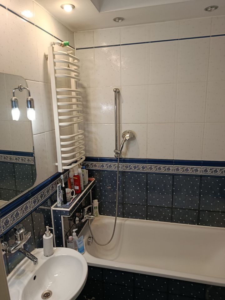 Mieszkanie 3-pokojowe Krosno Guzikówka, ul. Stefana Kisielewskiego. Zdjęcie 6