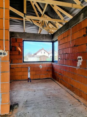 dom wolnostojący, 4 pokoje Ludwinów, ul. Szmaragdowa. Zdjęcie 8